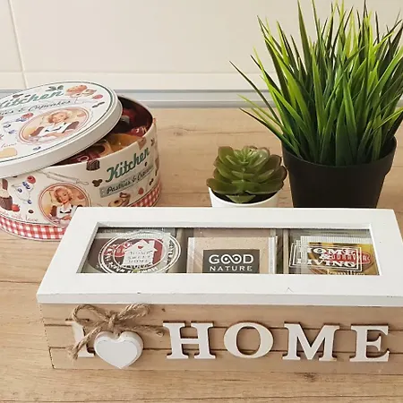 Warm Welcoming In The Center Of Apartament